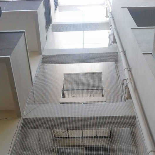 Duct Area Net Installation in Ventilation Shaft